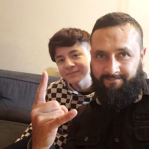 Meet your Posher, Victor